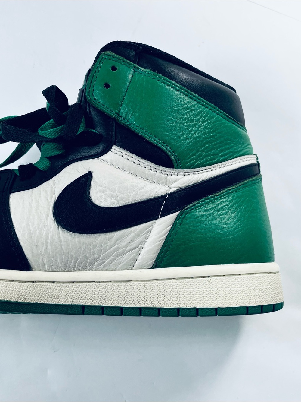 Nike Air Jordan 1 Retro High OG #555088-302 Green Black White Men's 9.5 Sneakers - Picture 9 of 15